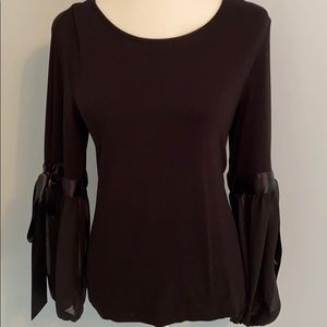 NWOT FABULOUS Vince Camuto top!